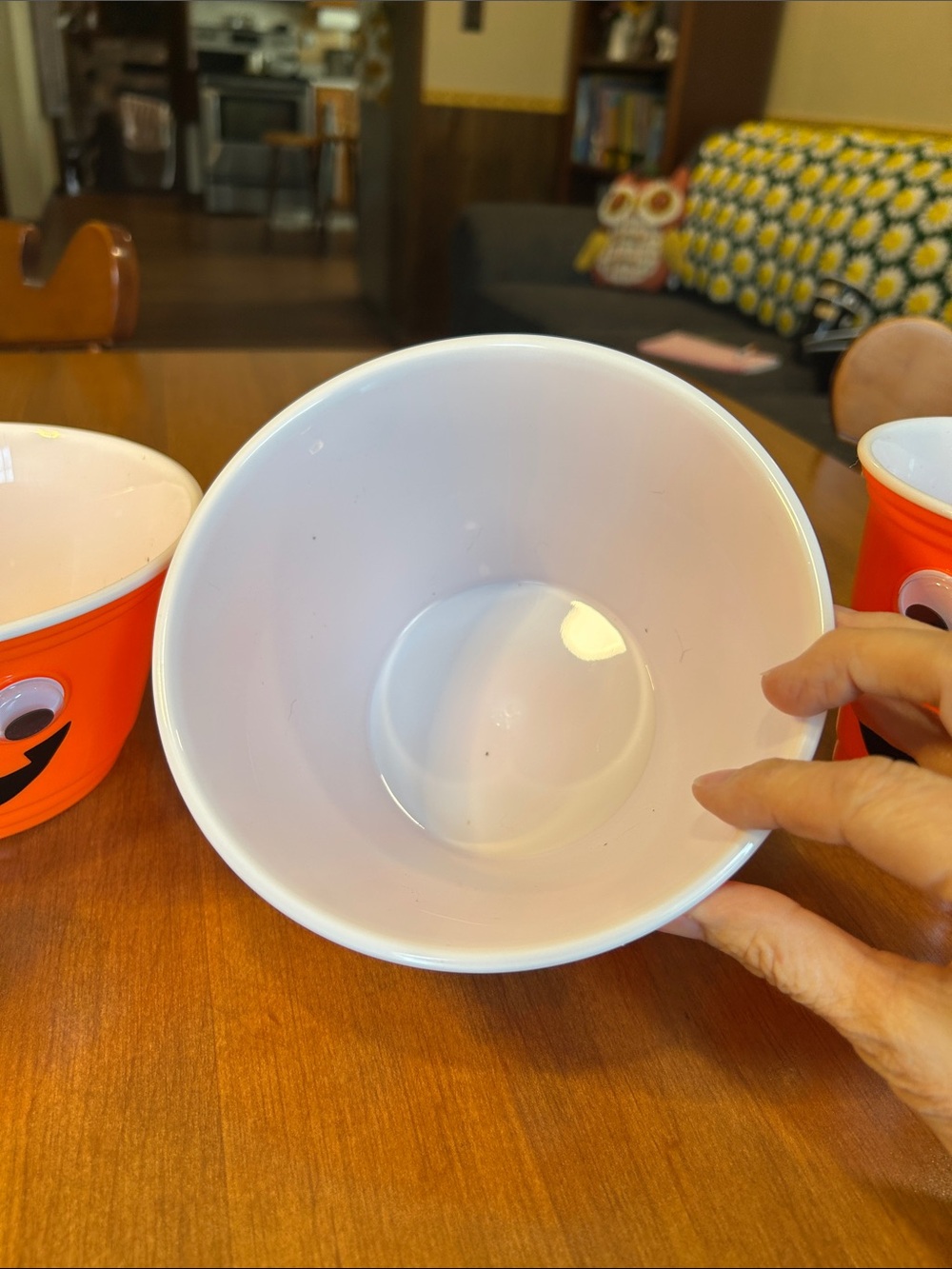 Halloween Jack-O'-Lantern Plastic Cups and Bowls - Orange - Picture 5 of 5